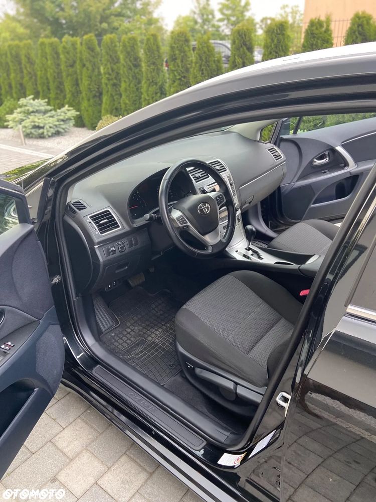 Toyota Avensis 1.8 Multidrive S Sol - 25