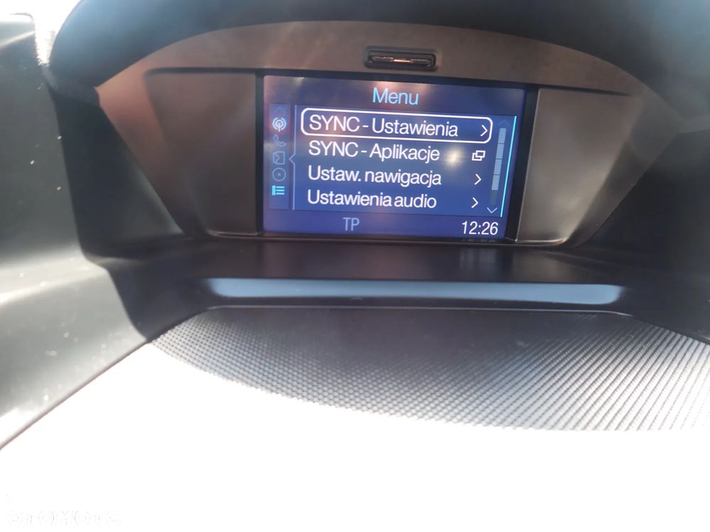 Ford Kuga - 27