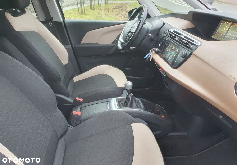 Citroën C4 Grand Picasso - 23