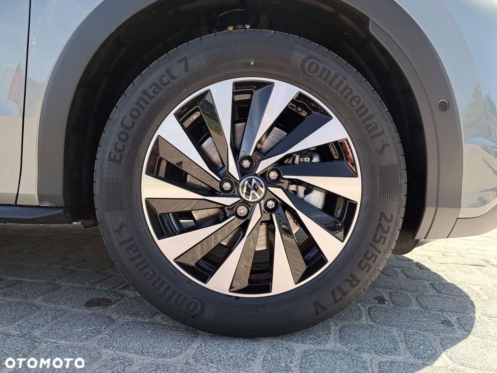 Volkswagen T-Roc 1.5 eTSI Life DSG - 37
