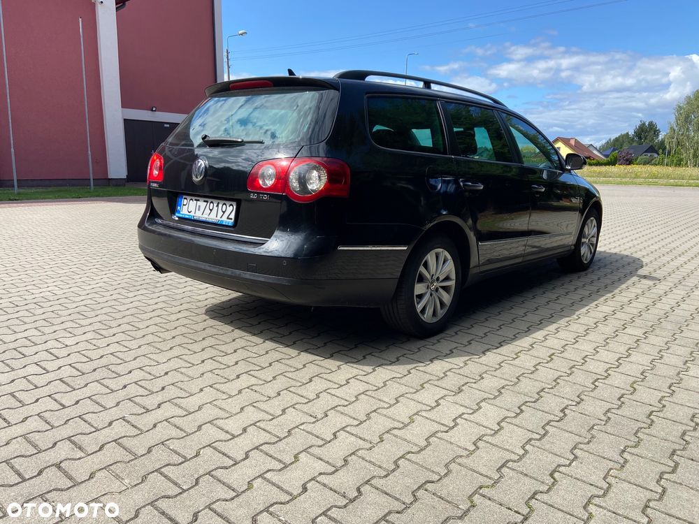 Volkswagen Passat 2.0 TDI DPF Highline - 5