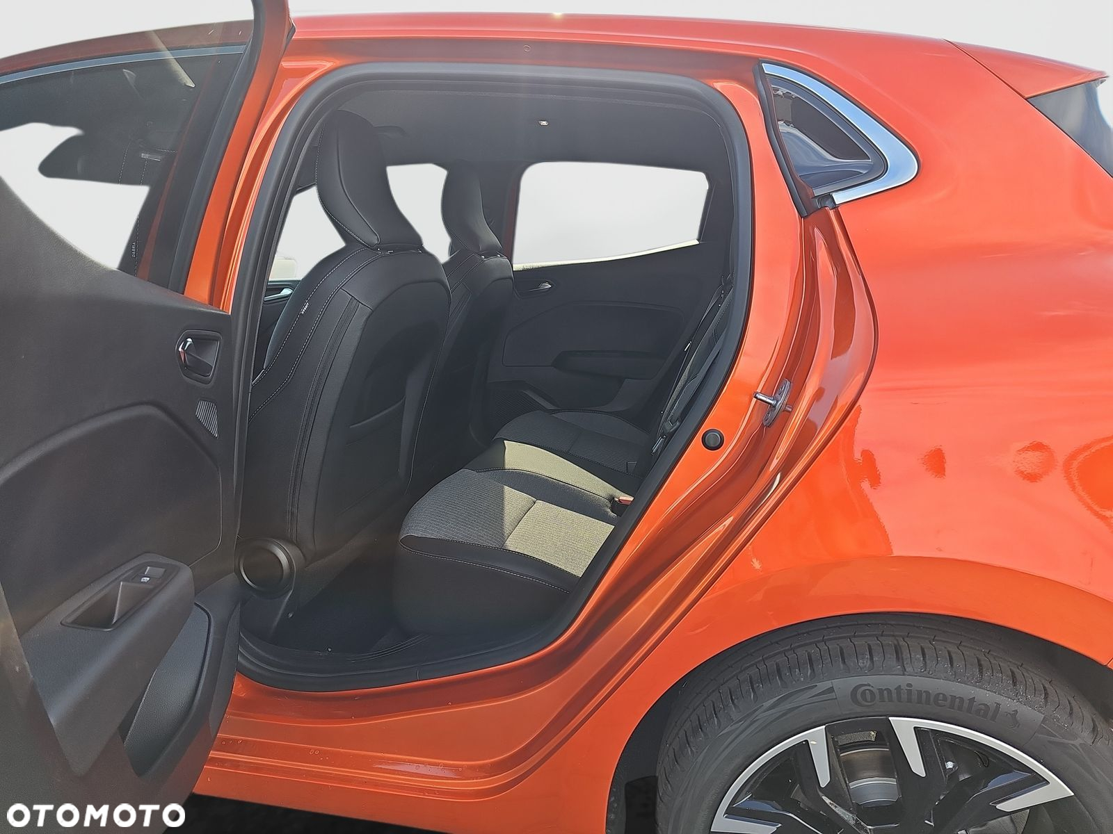 Renault Clio 1.0 TCe Techno - 23