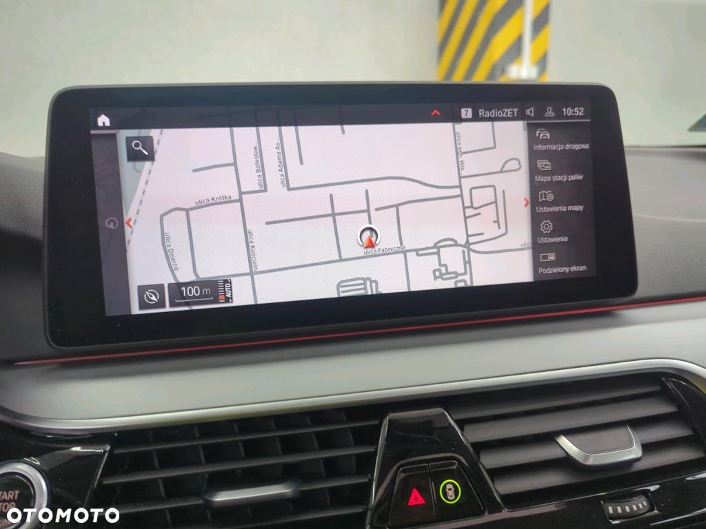 BMW Seria 5 520d xDrive Luxury Line - 11