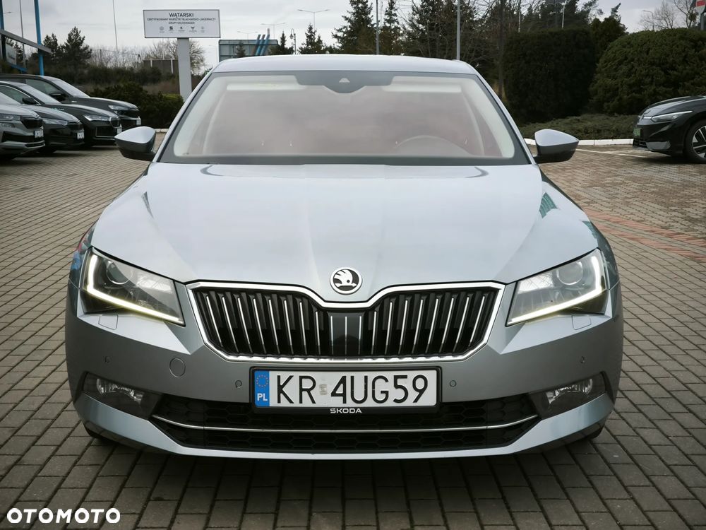 Skoda Superb 2.0 TDI 4x4 L&K DSG - 2