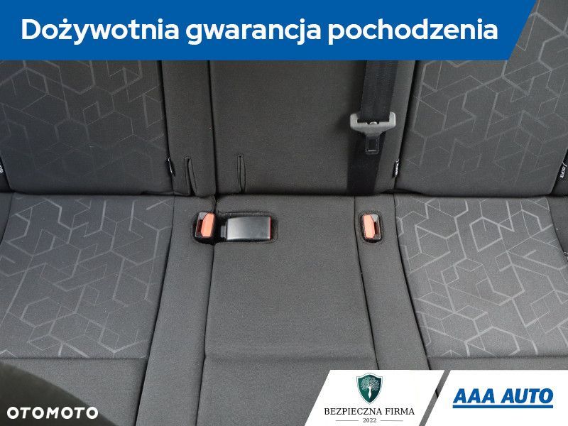 Peugeot 2008 - 12