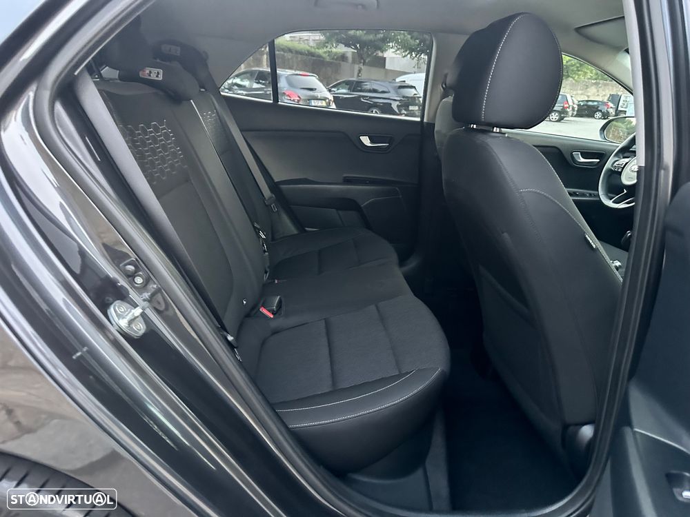 Kia Rio 1.4 CRDi TX Prime - 36