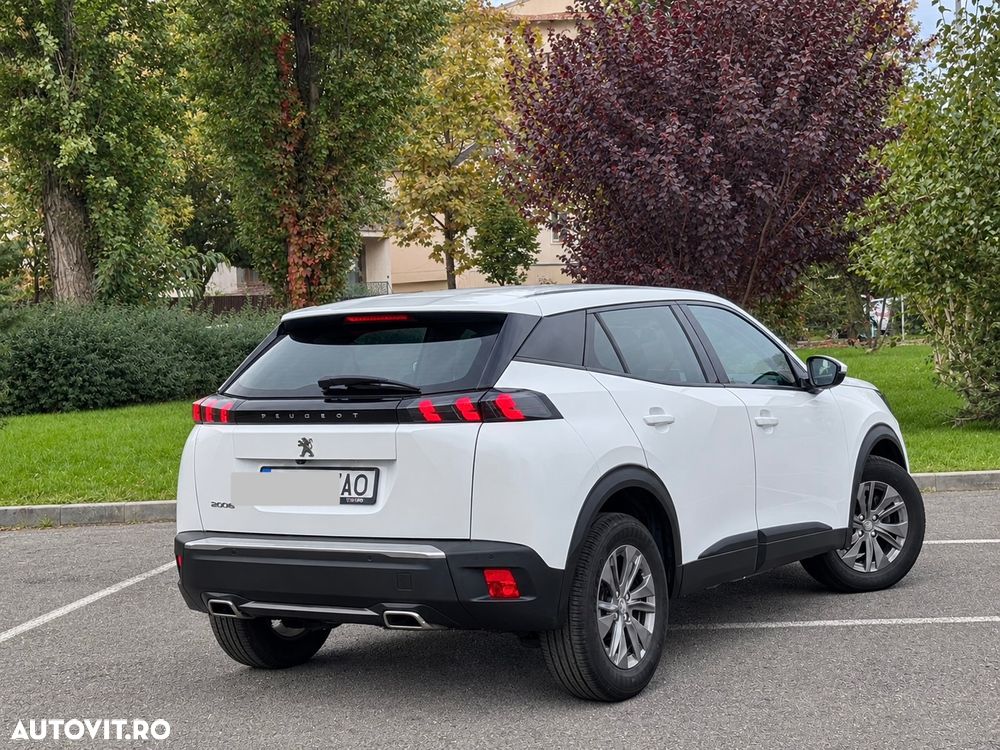 Peugeot 2008 - 4