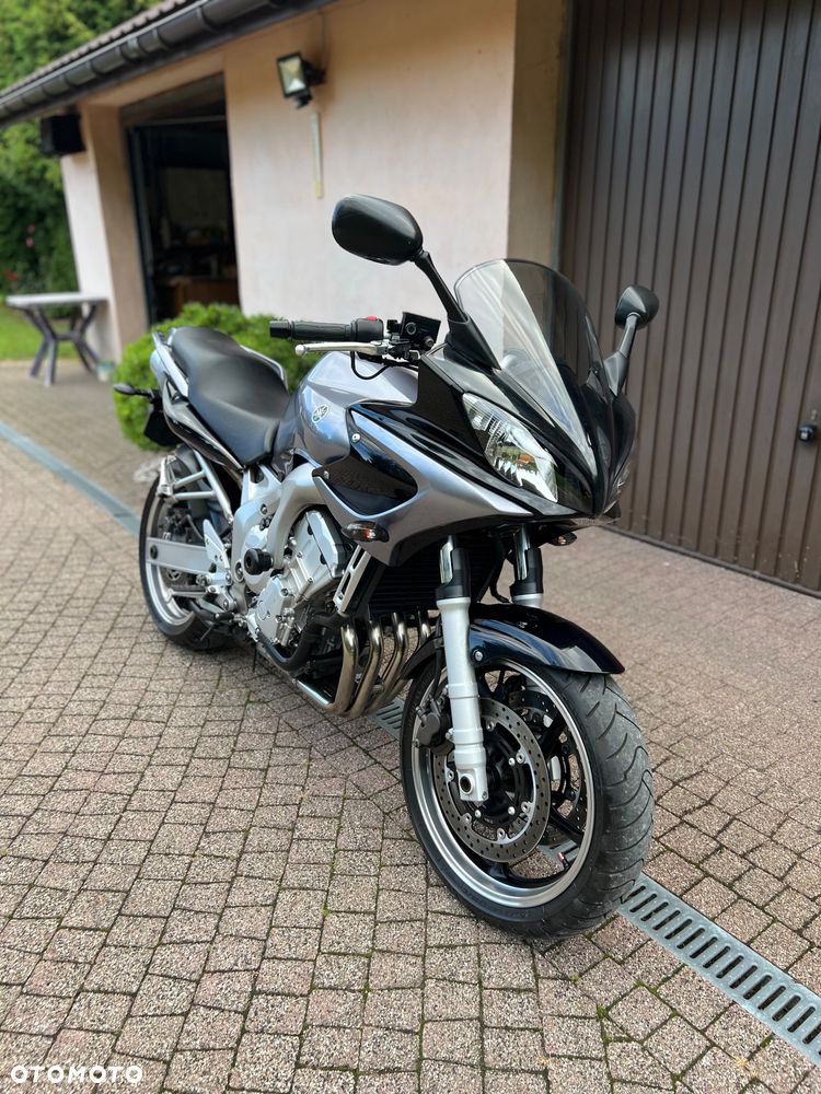 Yamaha FZ6 - 2