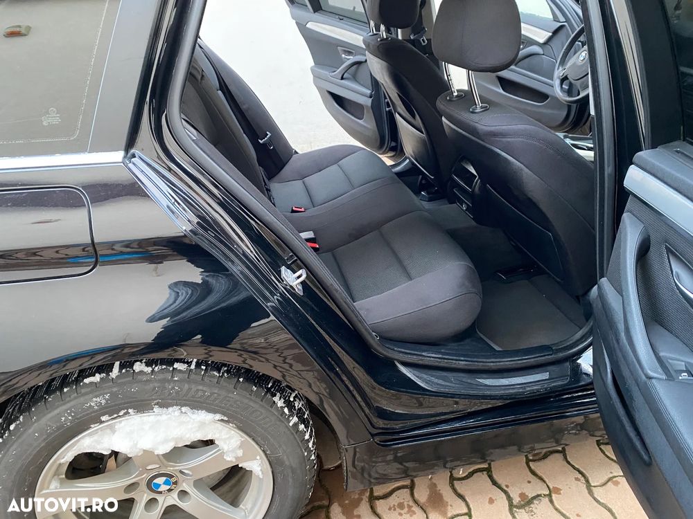 BMW Seria 5 520d Luxury Line - 11