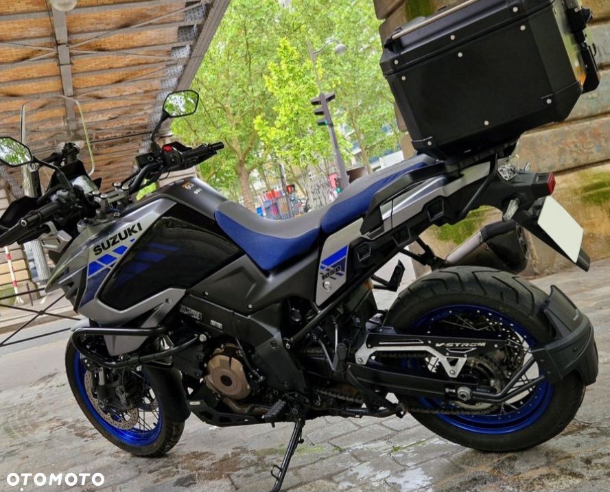 Suzuki DL - 3