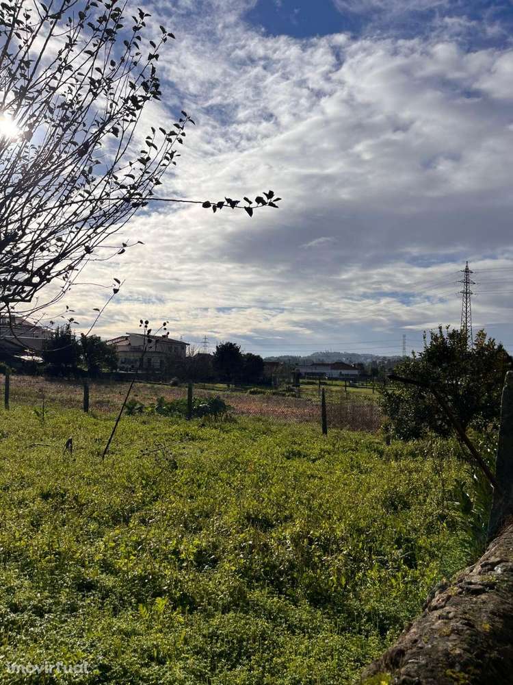 Terreno Urbano p/ Construção de Moradias em Olival - Grande imagem: 4/4