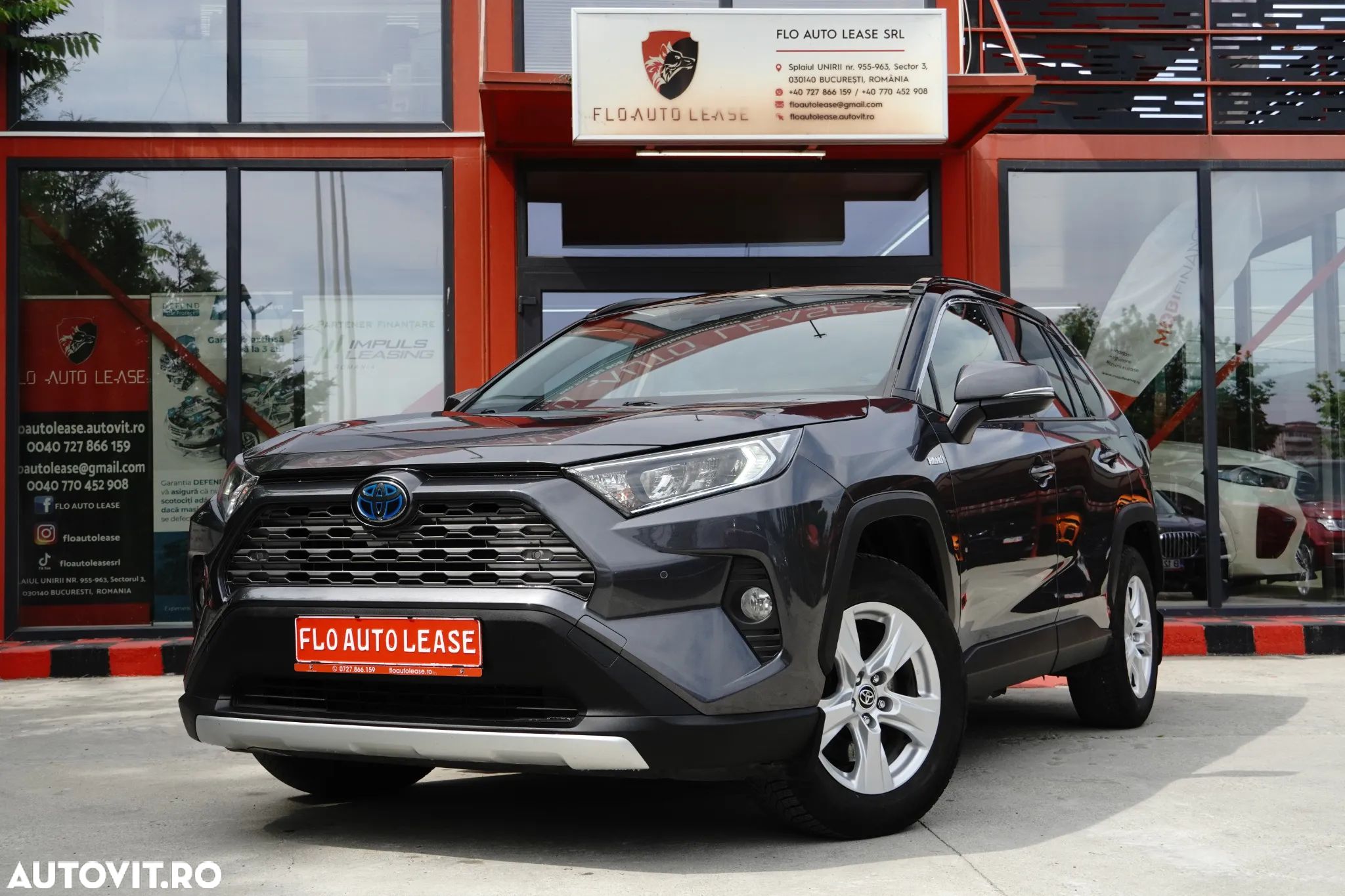 Toyota RAV4 - 1