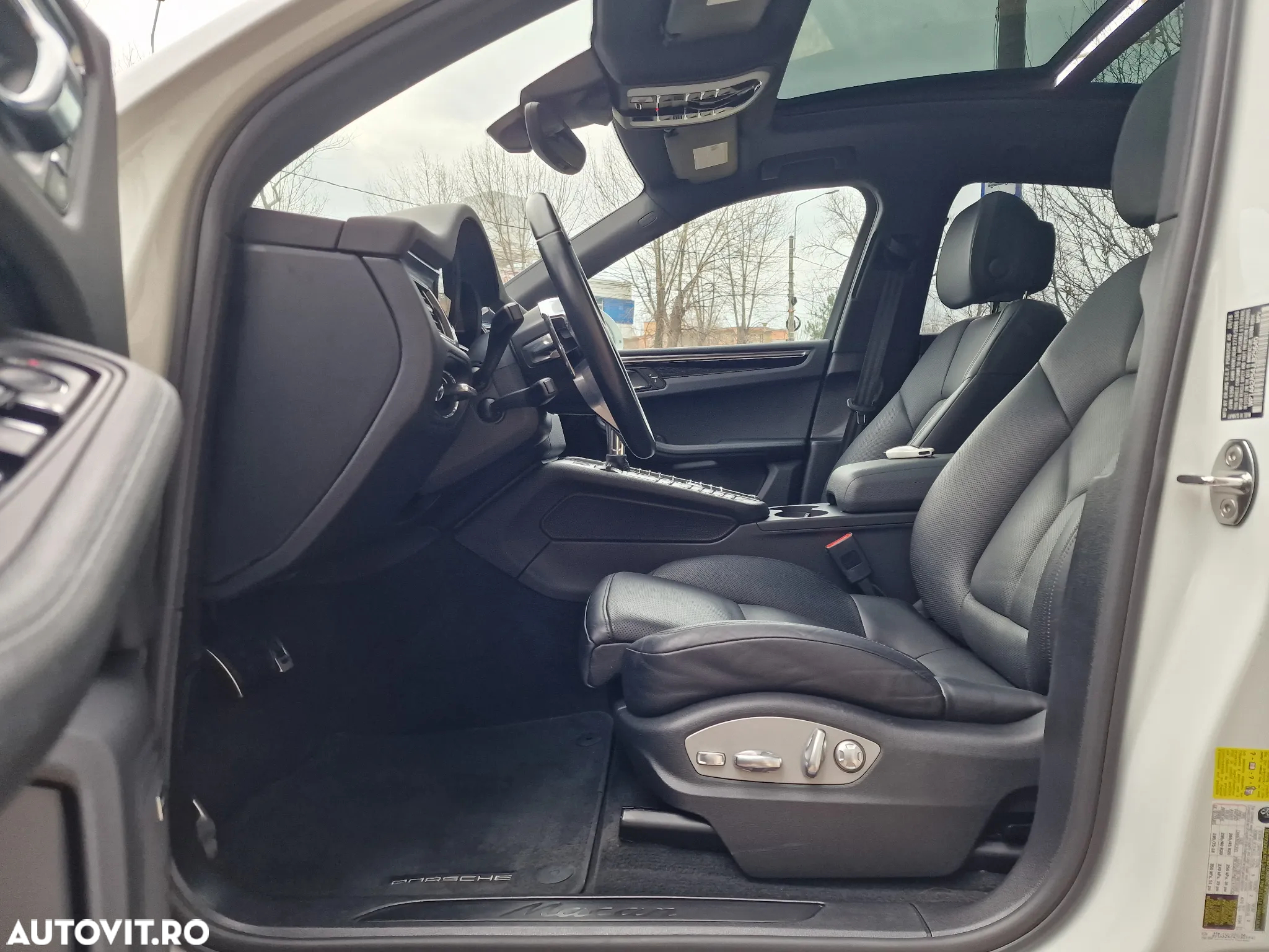Porsche Macan Standard - 10