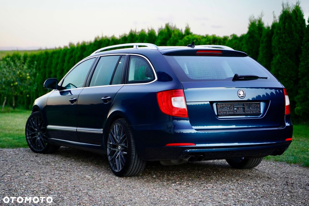 Skoda Superb 2.0 TSI DSG Ambition - 9
