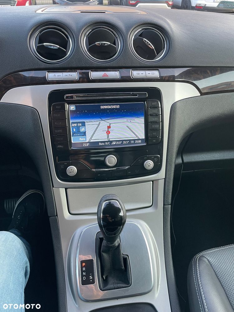 Ford Galaxy 2.0 TDCi Ghia - 8