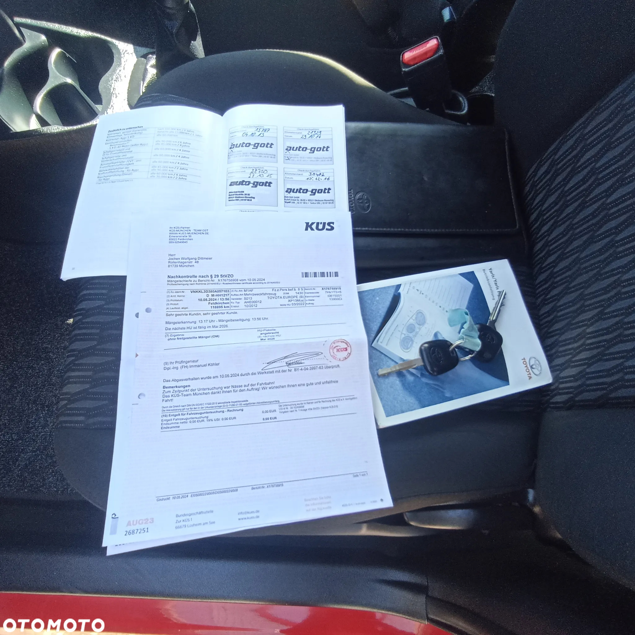 Toyota Yaris 1.0 Premium - 34