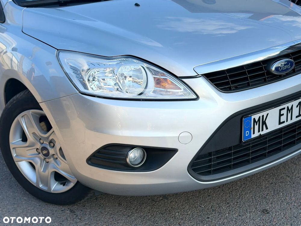 Ford Focus 1.6 16V Style - 7