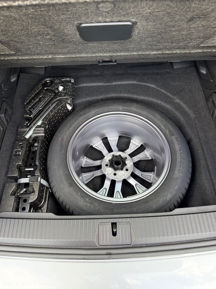 Volkswagen Passat - 20