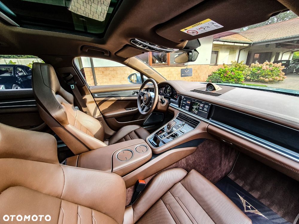 Porsche Panamera - 27