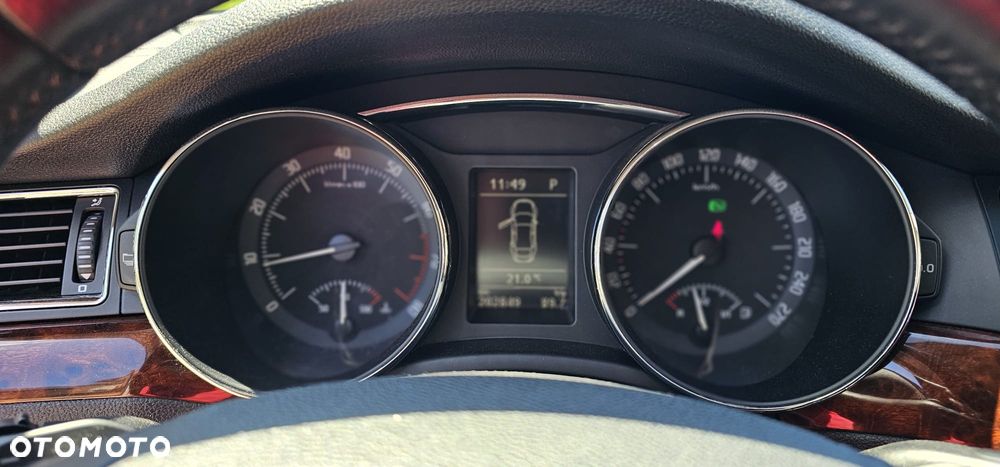 Skoda Superb 1.8 TSI Ambition DSG - 11