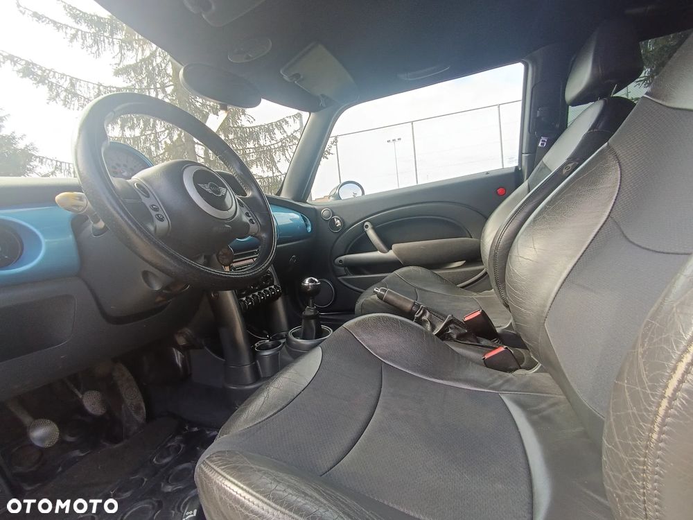 MINI ONE Seven - 17