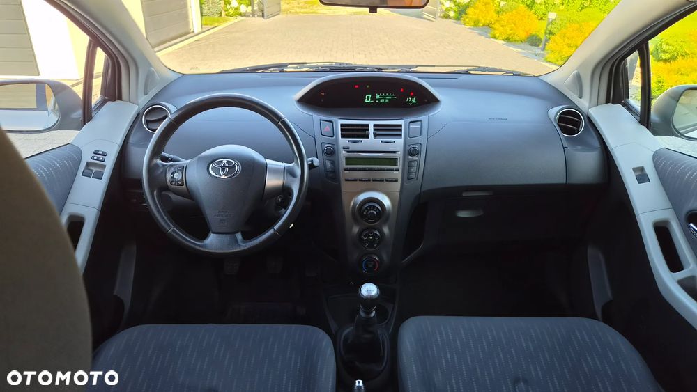 Toyota Yaris 1.33 Sol - 7