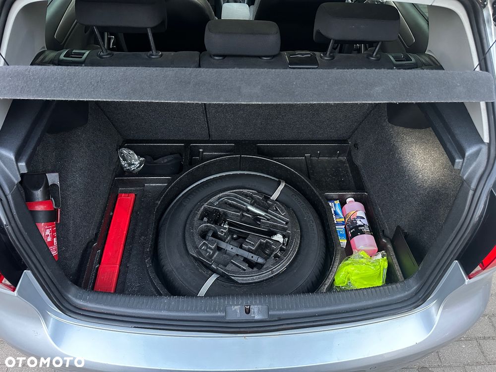 Volkswagen Golf - 10