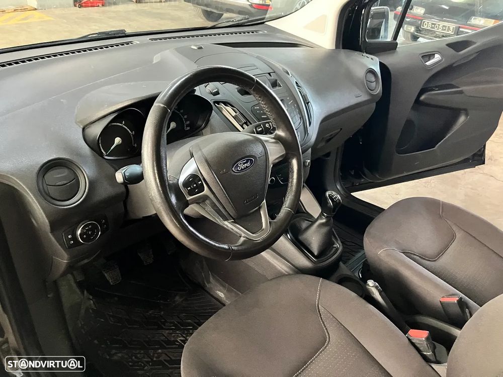 Ford TRANSIT COURIER 1.5 TDCI - 13
