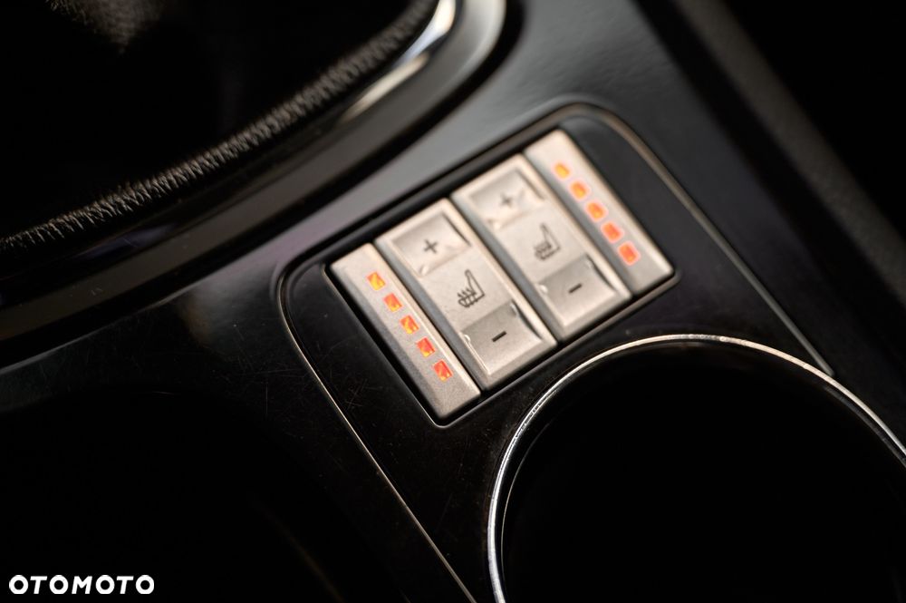 Ford Mondeo - 36