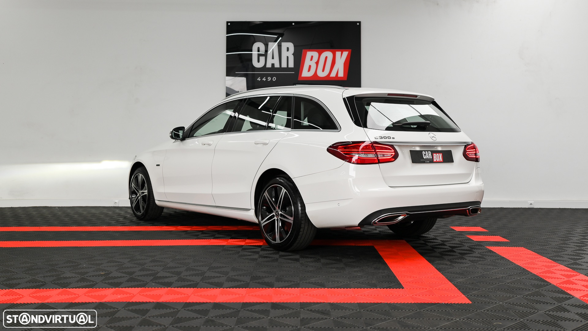 Mercedes-Benz C 300 e Avantgarde - 20