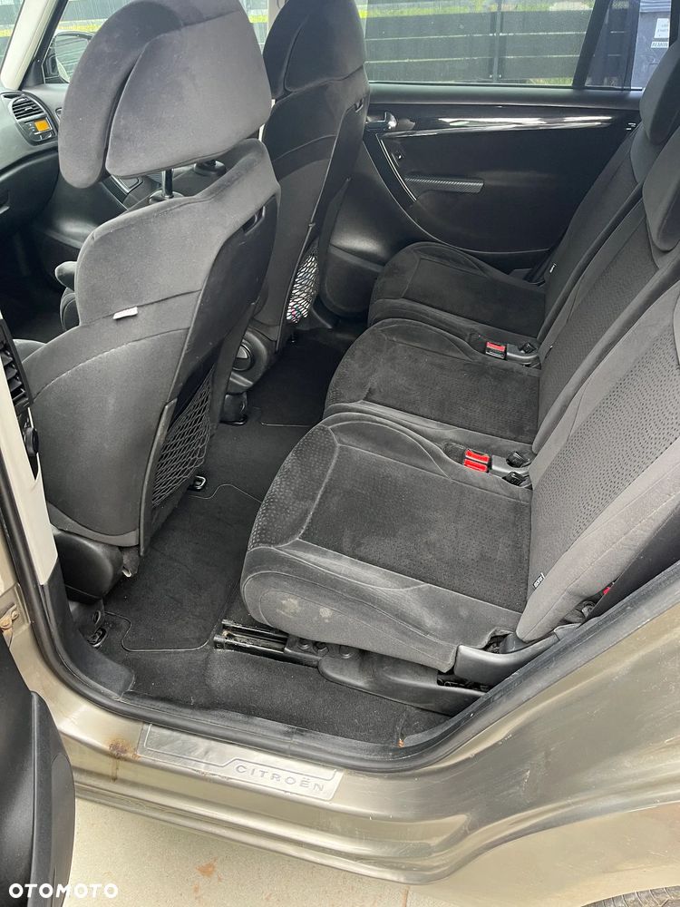 Citroën C4 Grand Picasso - 21