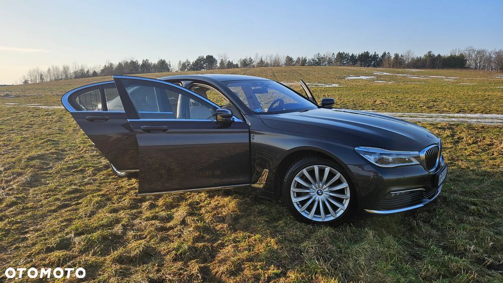 BMW Seria 7 730d xDrive - 23