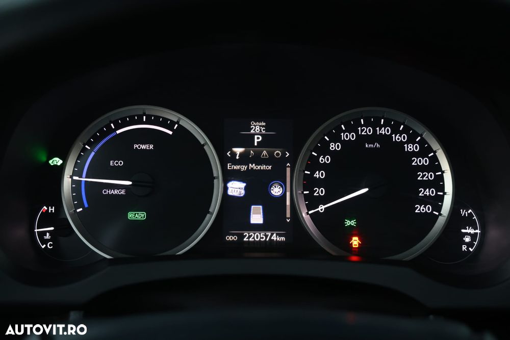 Lexus Seria IS 300h Aut. Executive - 24