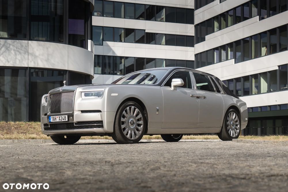 Rolls-Royce Phantom Standard - 2