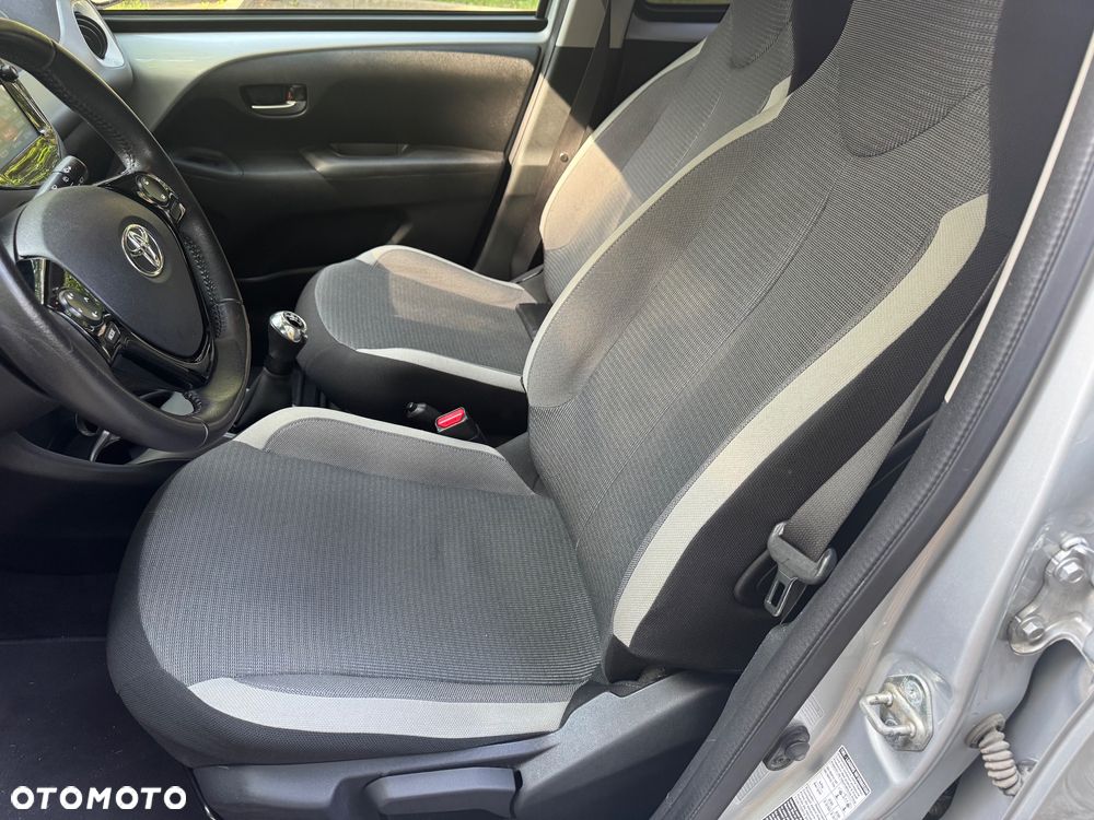 Toyota Aygo 1.0 VVT-i JBL Edition - 13