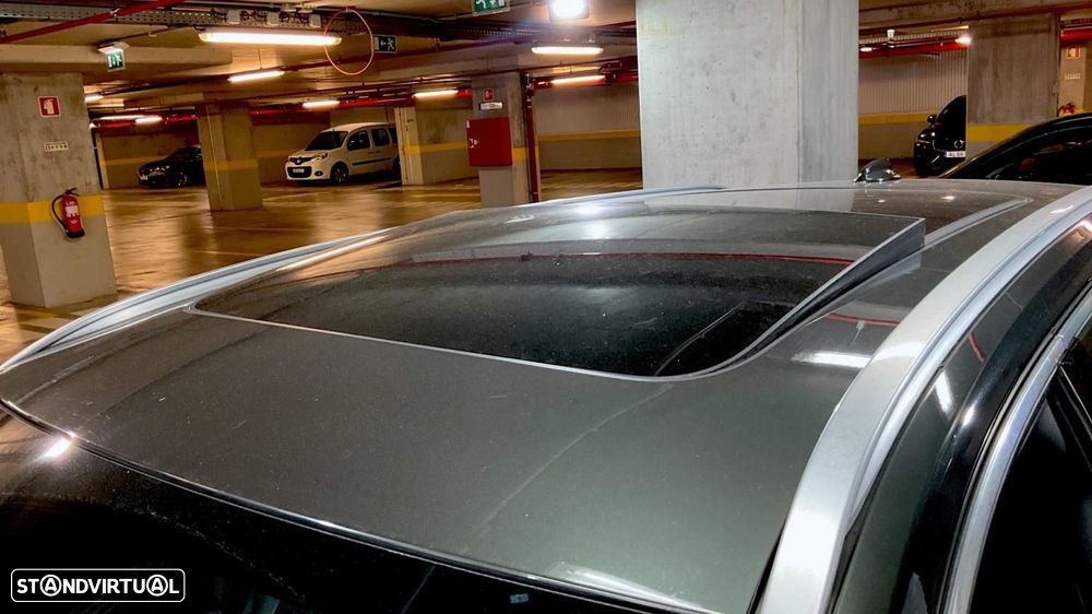 Volvo V60 2.0 T4 Momentum Plus - 20