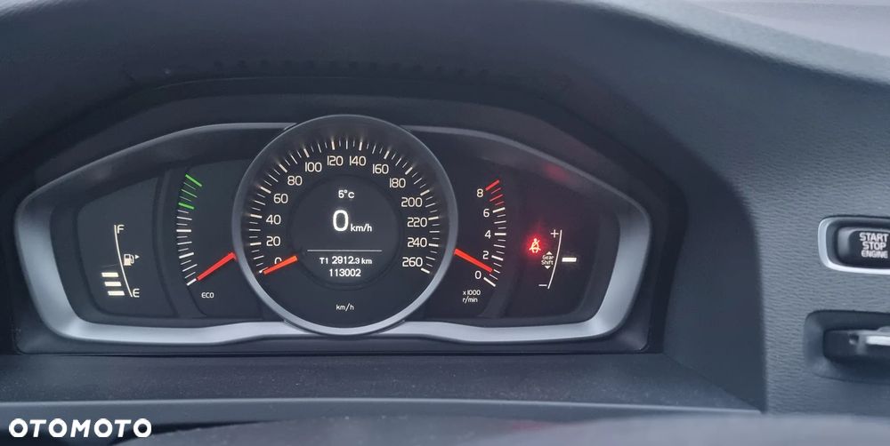 Volvo V60 T3 Momentum - 20