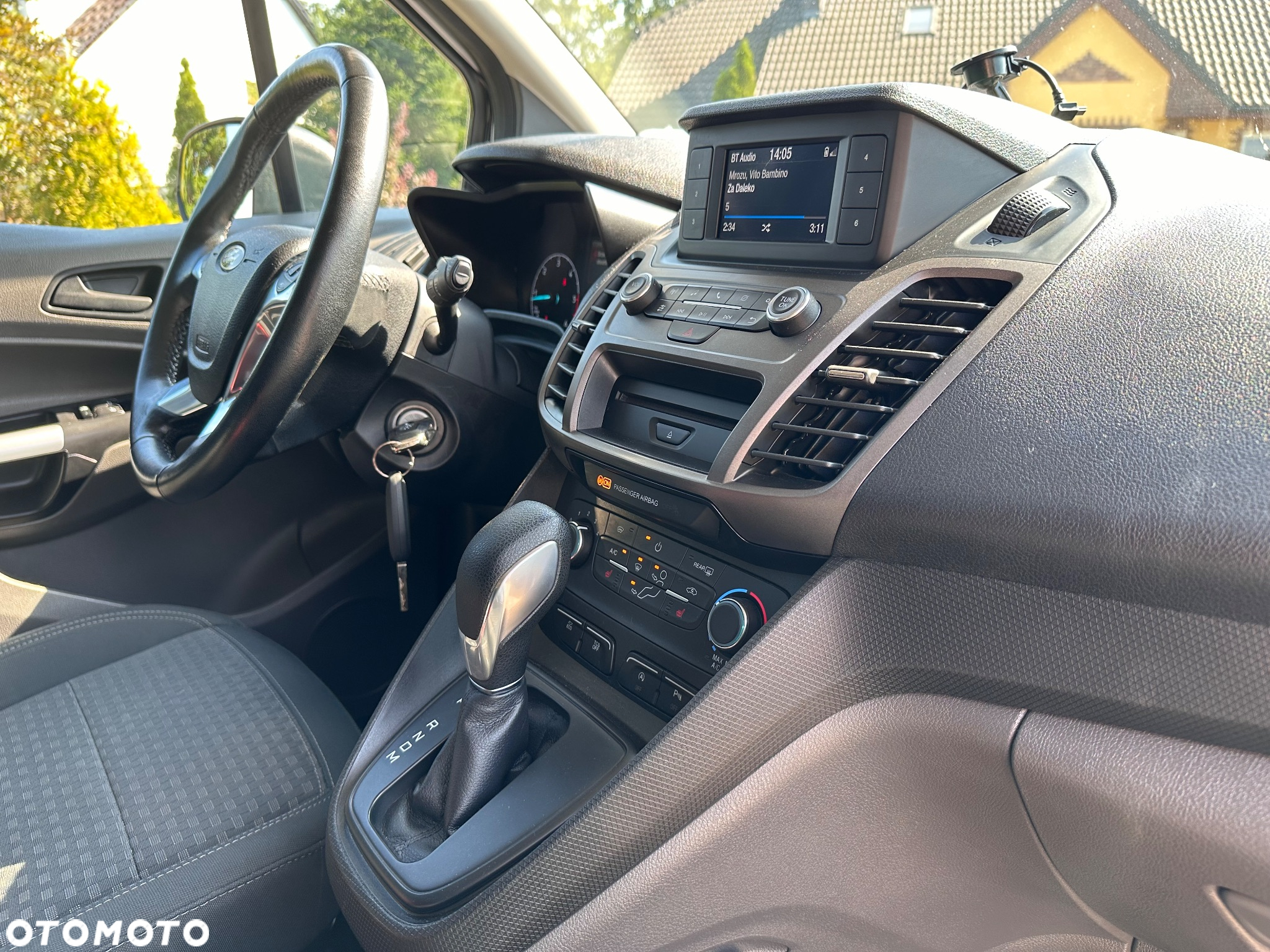 Ford Tourneo Connect Grand - 22