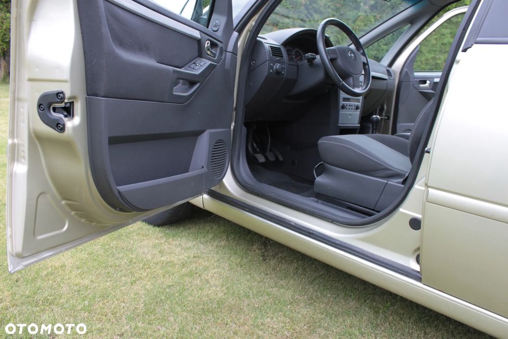 Opel Meriva - 12