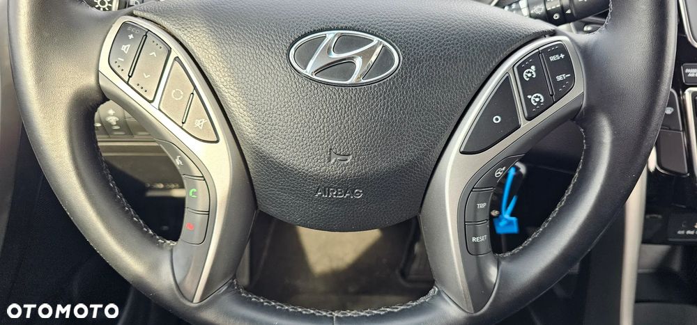 Hyundai i30 1.4 Select - 18