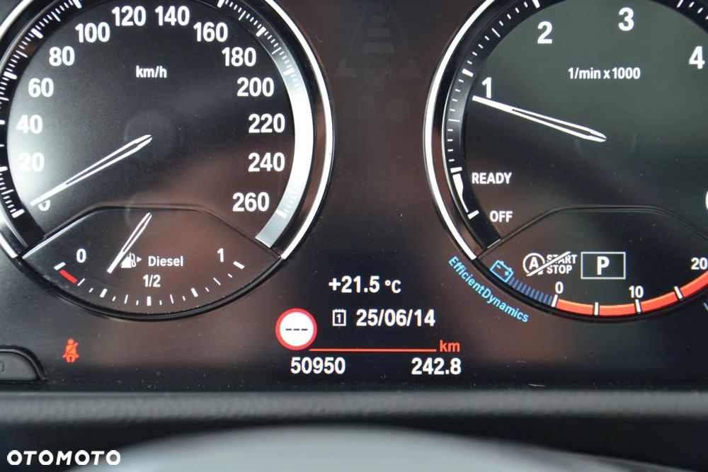 BMW Seria 2 218d - 4