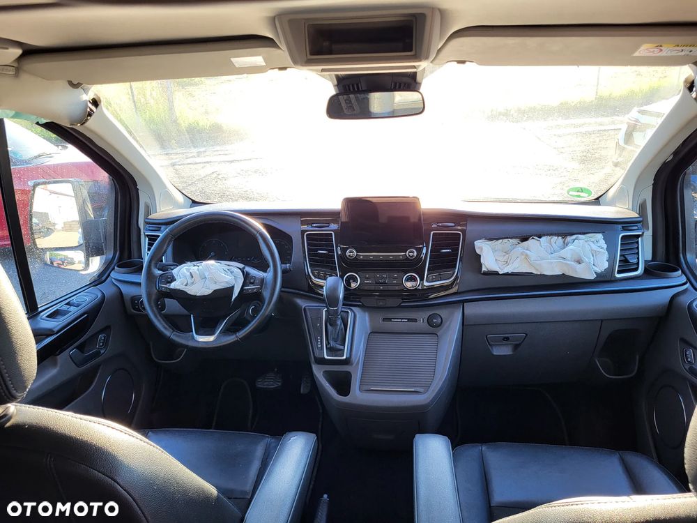 Ford Tourneo Custom - 14
