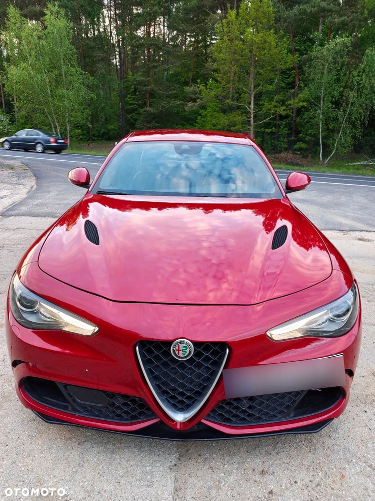 Alfa Romeo Giulia 2.9 V6 Bi-Turbo AT8 Quadrifoglio - 3