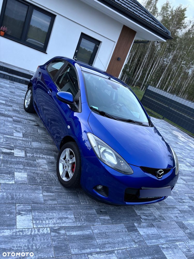 Mazda 2 - 8