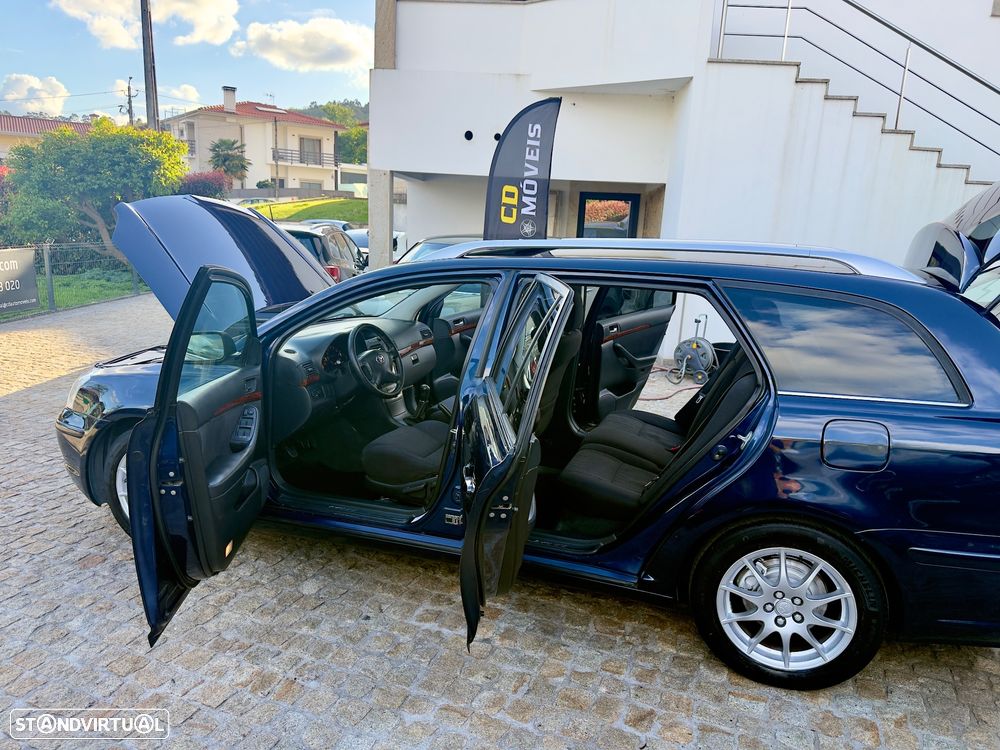 Toyota Avensis SW 1.8 VVT-i TA - 33