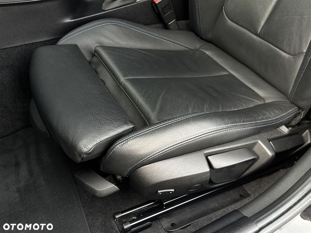 BMW Seria 1 118i - 16