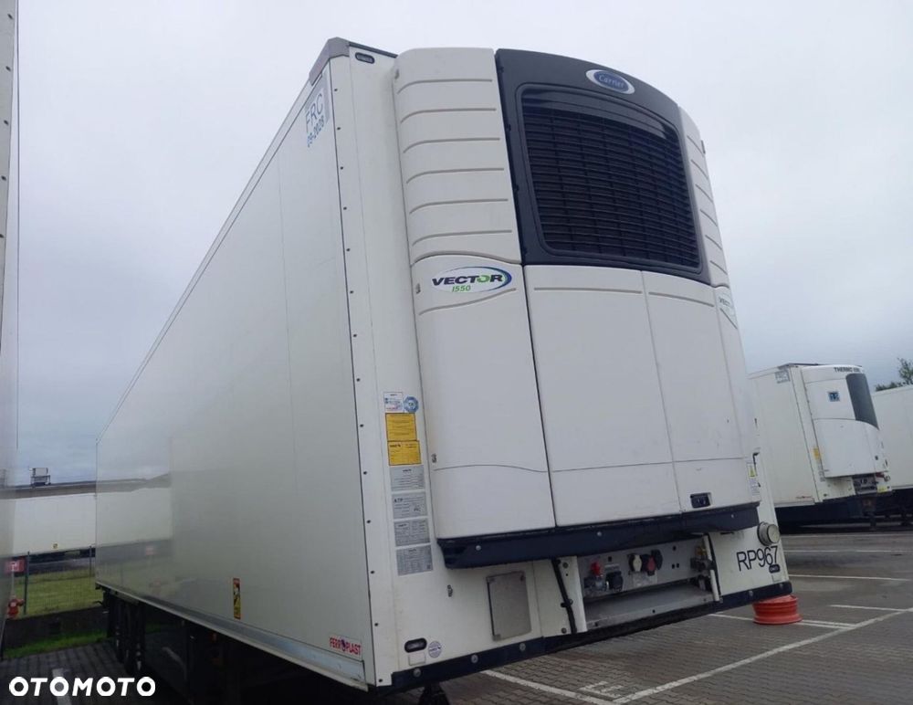 Schmitz Cargobull SKO FP 45 Carrier Vector 1550 - 2
