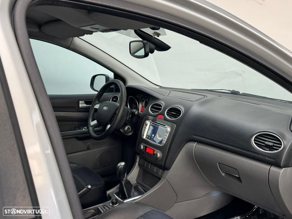 Ford Focus SW 1.6 TDCi Titanium - 20