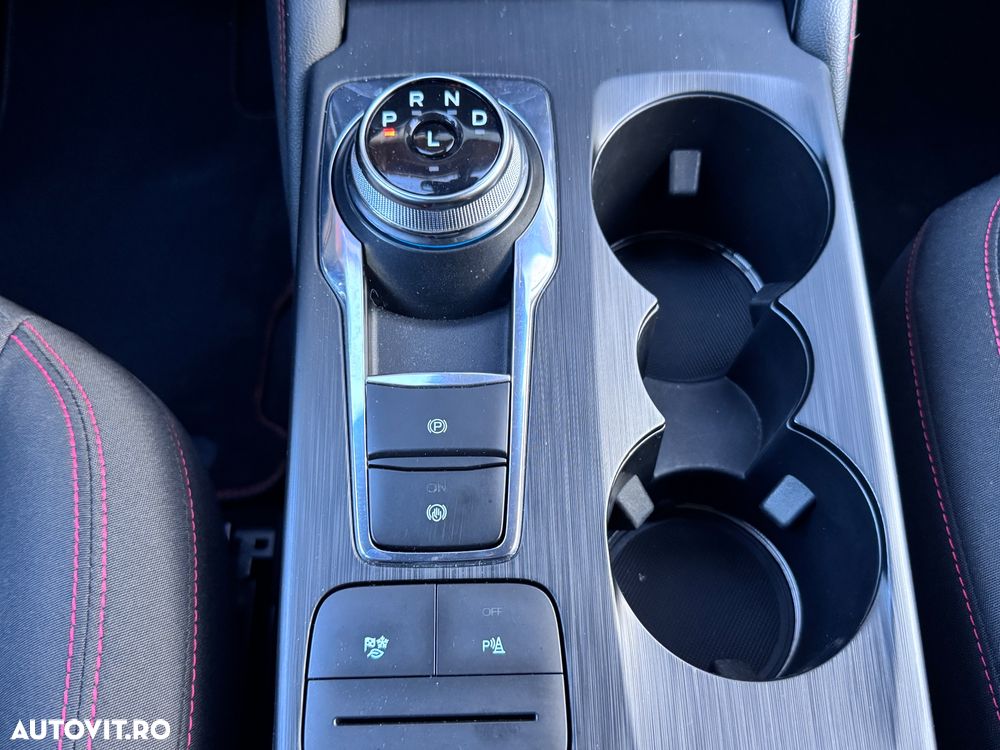 Ford Kuga 2.5 Duratec FHEV ST-LINE X - 28