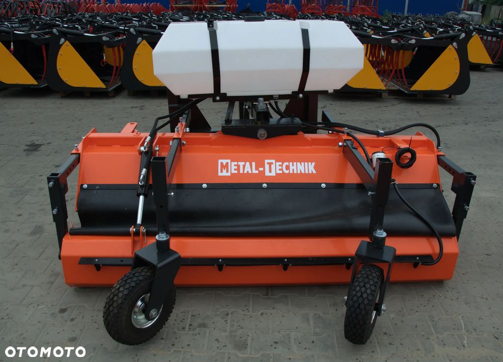 Zamiatarka 1,6 m do ciągnika, wózka widłowego, ładowarki Metal Technik - 1